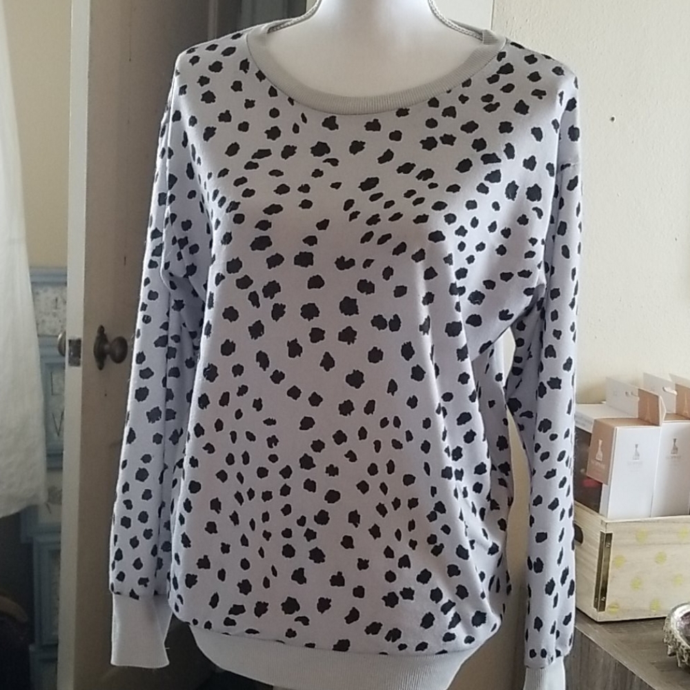 Gray and Black Long Sleeve Shirt